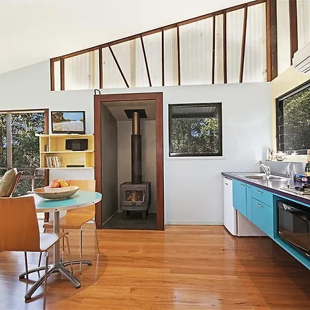 Lyola Pavilions In The Forest Maleny Room photo