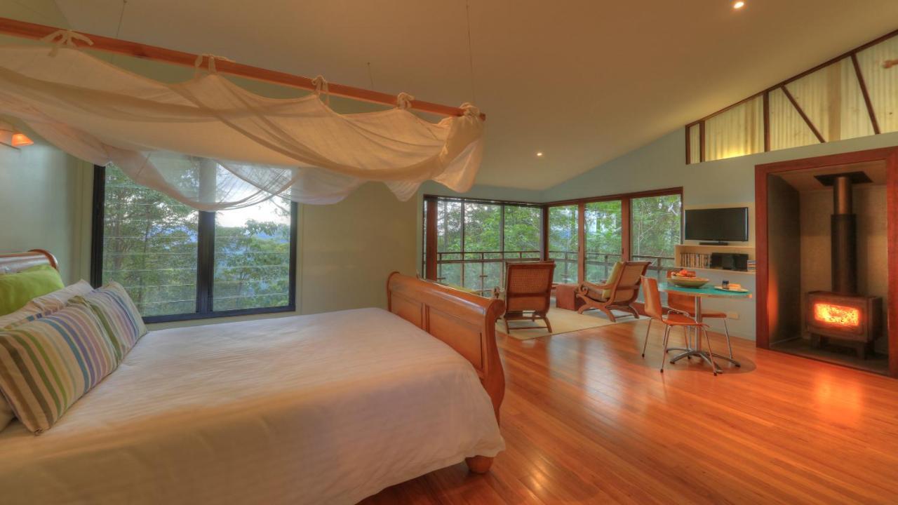 Lyola Pavilions In The Forest Maleny